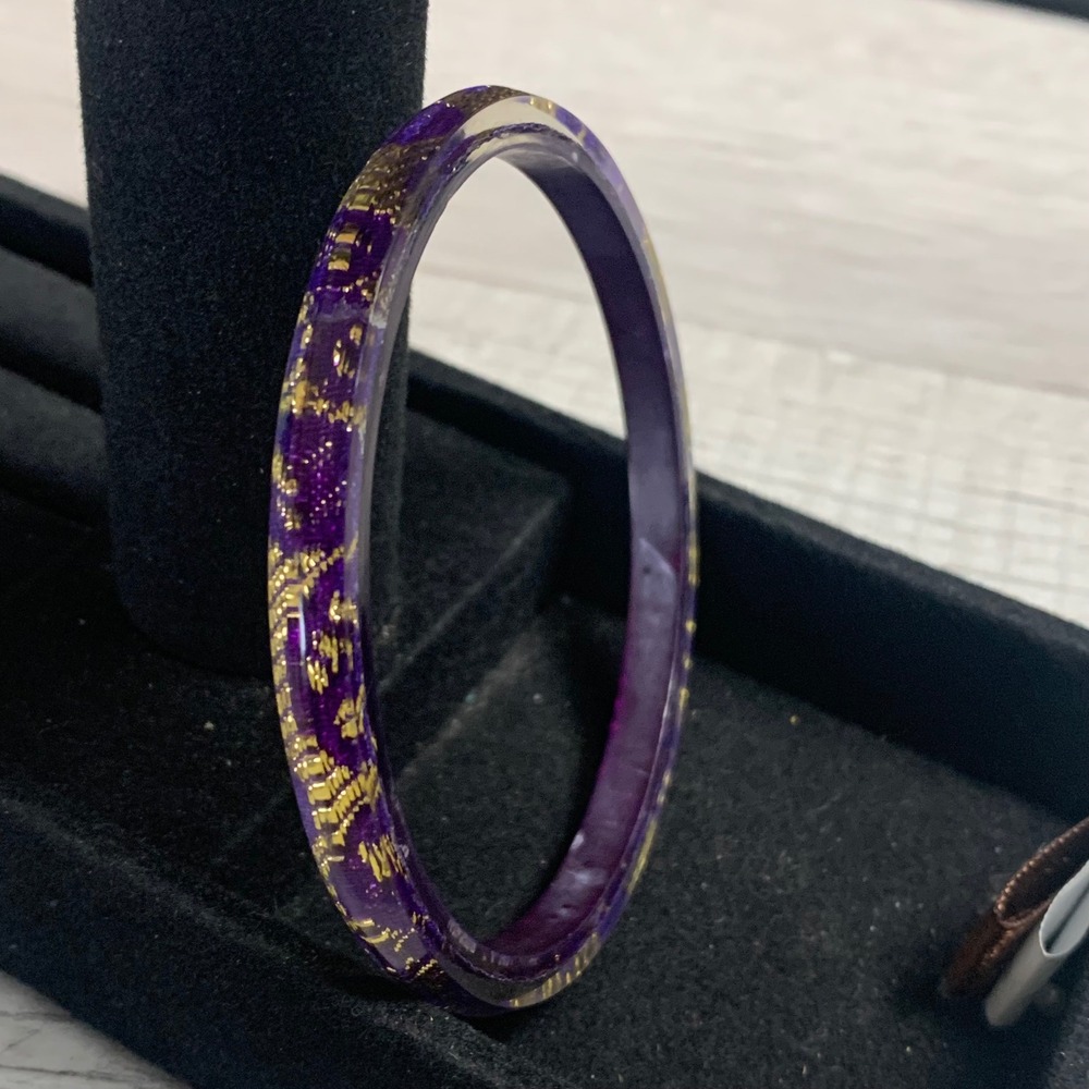 Vintage Purple Gold Brocade Resin Bangle Bracelet 8 Inch Inner Circumference - Picture 5 of 8